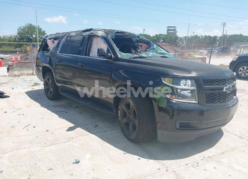 2015 Chevrolet Suburban 1500 LT (VIN 1GNSCJKCXFR201817) main photo