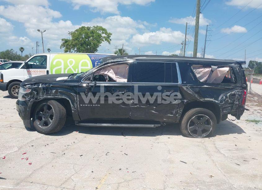 Photo 14 of 2015 Chevrolet Suburban 1500 LT (VIN 1GNSCJKCXFR201817)