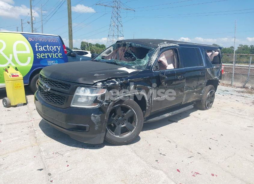 Photo 2 of 2015 Chevrolet Suburban 1500 LT (VIN 1GNSCJKCXFR201817)