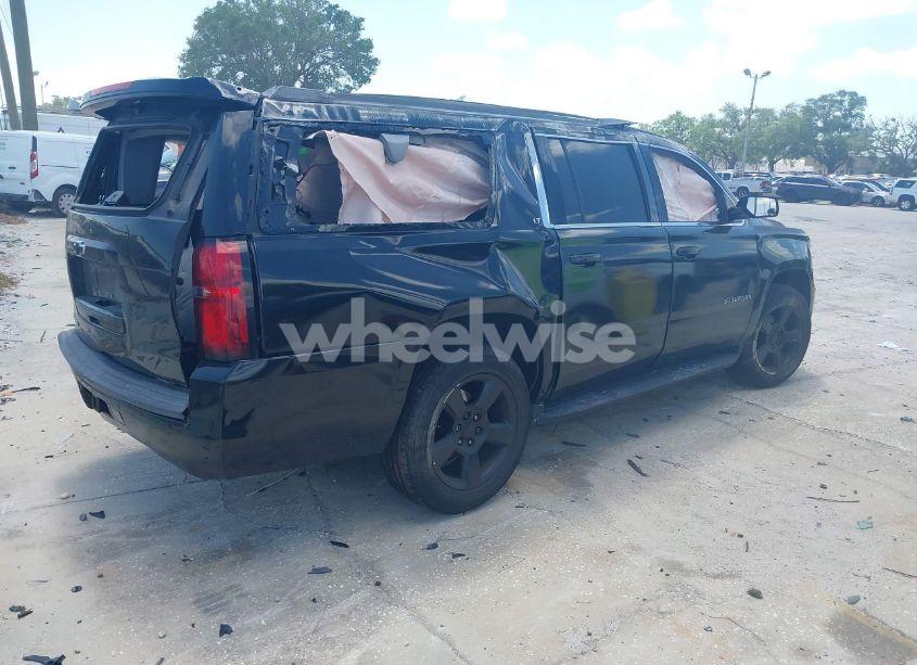 Photo 4 of 2015 Chevrolet Suburban 1500 LT (VIN 1GNSCJKCXFR201817)