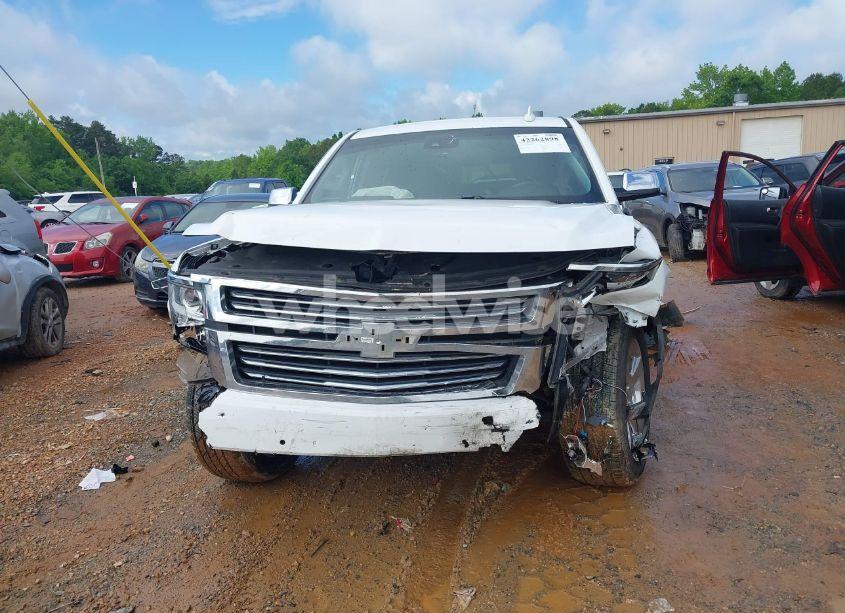 Photo 12 of 2017 Chevrolet Suburban PREMIER (VIN 1GNSCJKCXHR204770)