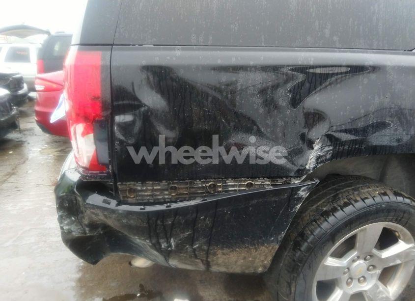 Photo 17 of 2017 Chevrolet Suburban PREMIER (VIN 1GNSCJKCXHR312158)