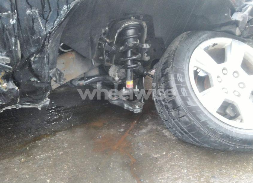 Photo 19 of 2017 Chevrolet Suburban PREMIER (VIN 1GNSCJKCXHR312158)