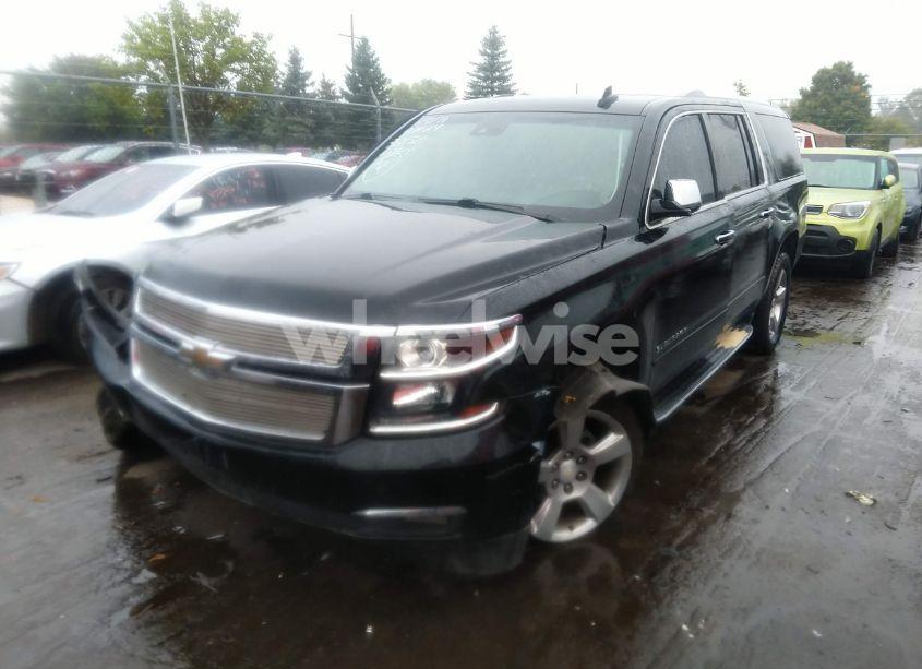 Photo 2 of 2017 Chevrolet Suburban PREMIER (VIN 1GNSCJKCXHR312158)