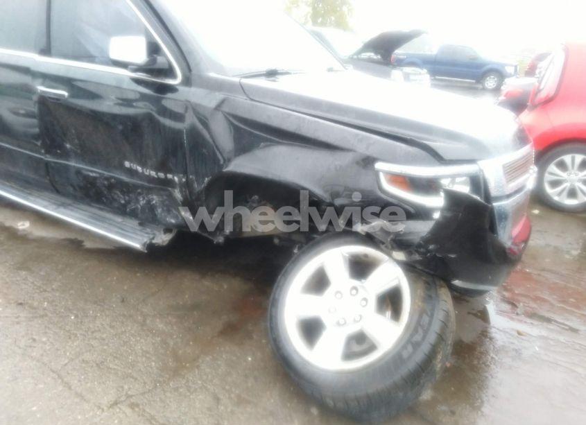 Photo 6 of 2017 Chevrolet Suburban PREMIER (VIN 1GNSCJKCXHR312158)