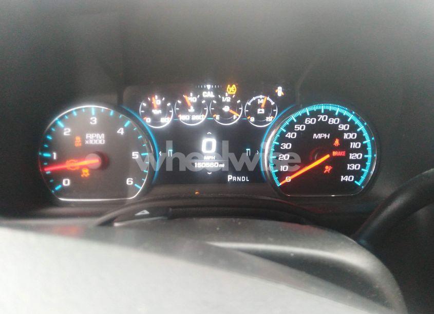 Photo 7 of 2017 Chevrolet Suburban PREMIER (VIN 1GNSCJKCXHR312158)