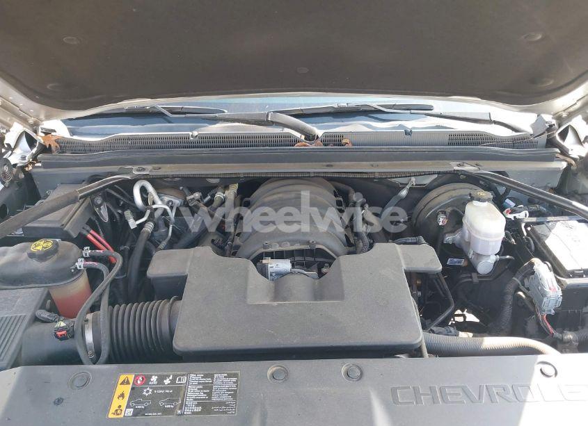 Photo 10 of 2020 Chevrolet Suburban 2WD PREMIER (VIN 1GNSCJKCXLR218158)