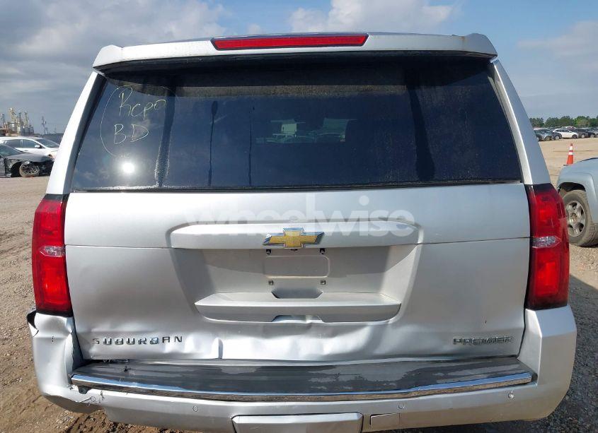 Photo 16 of 2020 Chevrolet Suburban 2WD PREMIER (VIN 1GNSCJKCXLR218158)