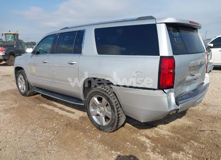 Photo 3 of 2020 Chevrolet Suburban 2WD PREMIER (VIN 1GNSCJKCXLR218158)