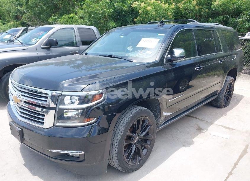 Photo 2 of 2019 Chevrolet Suburban PREMIER (VIN 1GNSCJKJXKR177544)