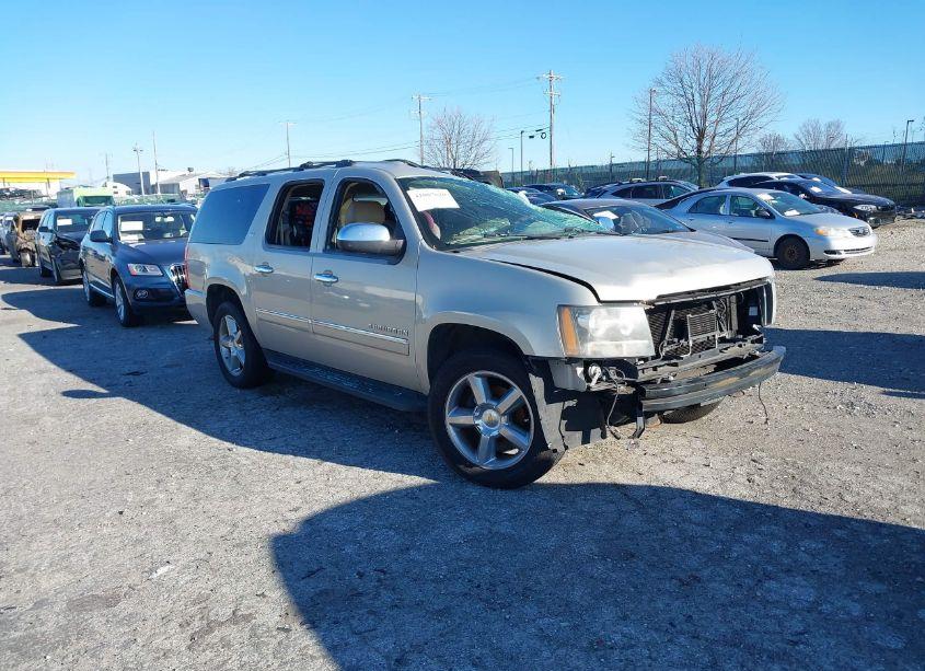 2011 Chevrolet Suburban 1500 LTZ (VIN 1GNSCKE00BR185760) main photo