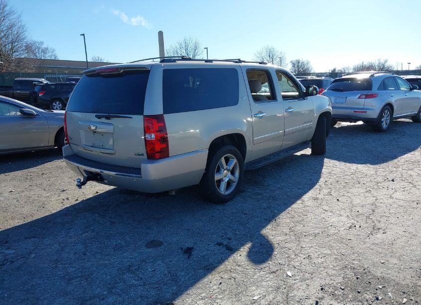 Photo 4 of 2011 Chevrolet Suburban 1500 LTZ (VIN 1GNSCKE00BR185760)
