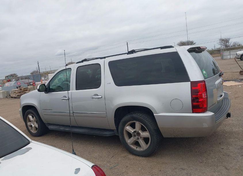 Photo 14 of 2011 Chevrolet Suburban 1500 LTZ (VIN 1GNSCKE01BR196931)