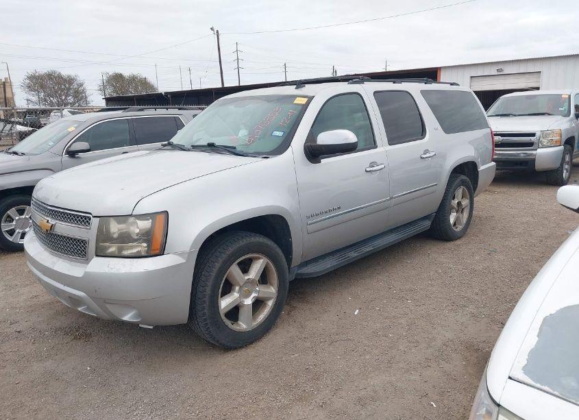 Photo 2 of 2011 Chevrolet Suburban 1500 LTZ (VIN 1GNSCKE01BR196931)