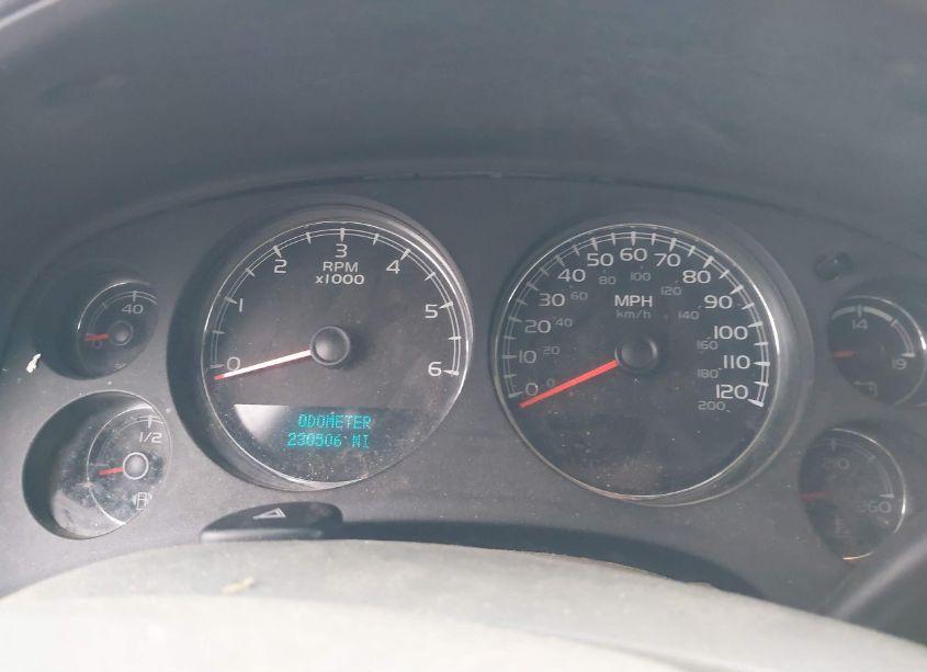 Photo 7 of 2011 Chevrolet Suburban 1500 LTZ (VIN 1GNSCKE01BR196931)