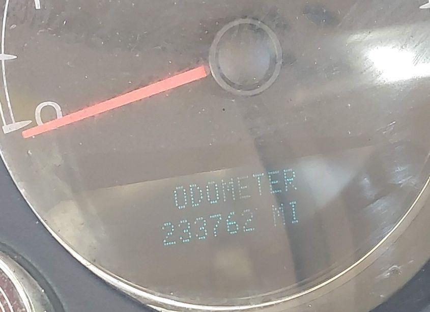 Photo 14 of 2011 Chevrolet Suburban 1500 LTZ (VIN 1GNSCKE01BR230785)