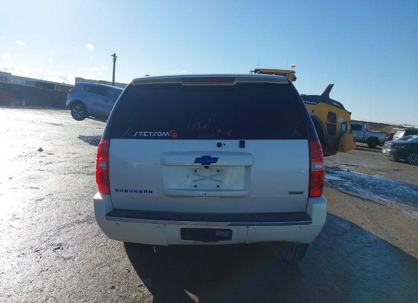 Photo 15 of 2011 Chevrolet Suburban 1500 LTZ (VIN 1GNSCKE01BR230785)