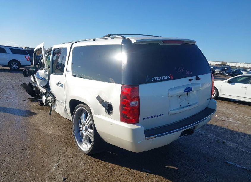 Photo 3 of 2011 Chevrolet Suburban 1500 LTZ (VIN 1GNSCKE01BR230785)