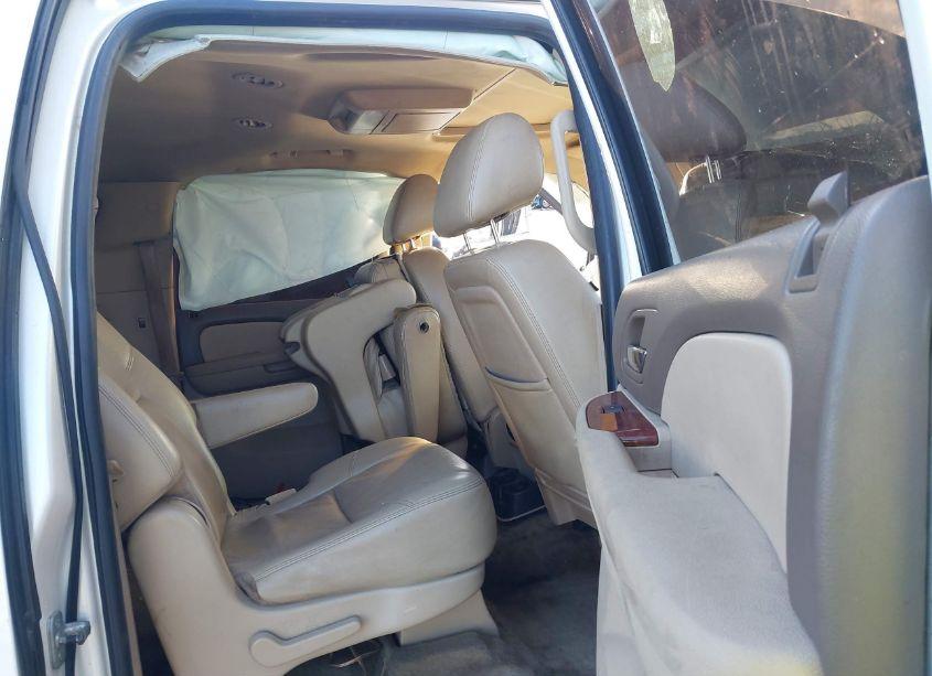 Photo 8 of 2011 Chevrolet Suburban 1500 LTZ (VIN 1GNSCKE01BR230785)