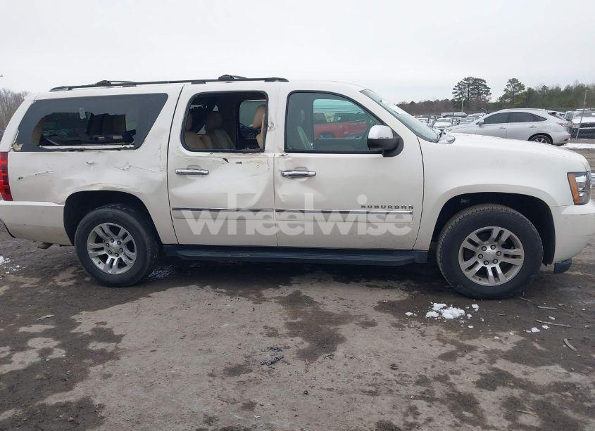 Photo 13 of 2012 Chevrolet Suburban 1500 LTZ (VIN 1GNSCKE01CR291782)