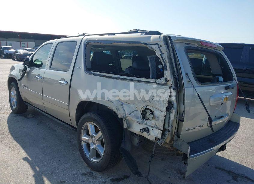 Photo 3 of 2013 Chevrolet Suburban 1500 LTZ (VIN 1GNSCKE01DR148980)
