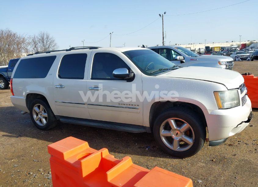 Photo 13 of 2011 Chevrolet Suburban 1500 LTZ (VIN 1GNSCKE02BR317269)