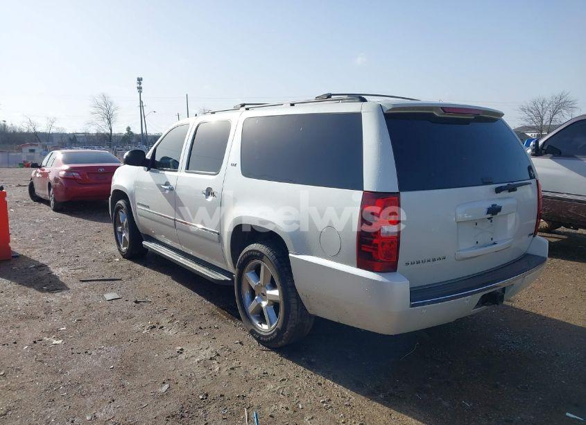 Photo 14 of 2011 Chevrolet Suburban 1500 LTZ (VIN 1GNSCKE02BR317269)