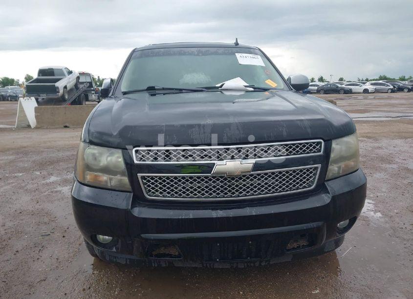 Photo 12 of 2011 Chevrolet Suburban 1500 LTZ (VIN 1GNSCKE02BR370652)