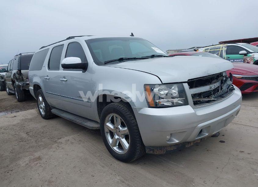 Photo 13 of 2013 Chevrolet Suburban 1500 LTZ (VIN 1GNSCKE02DR369777)