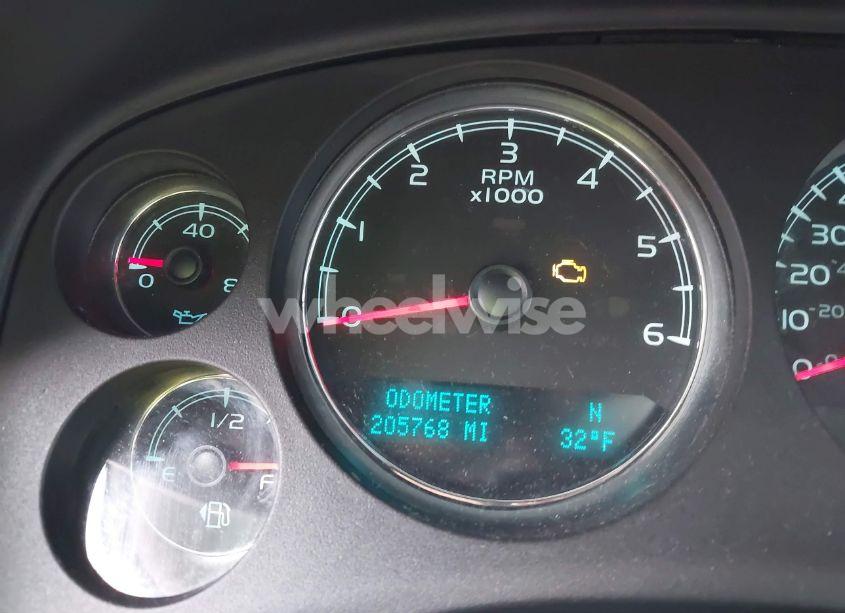 Photo 15 of 2013 Chevrolet Suburban 1500 LTZ (VIN 1GNSCKE02DR369777)