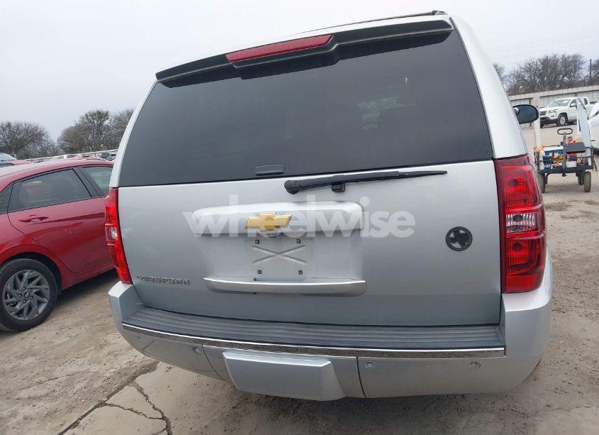 Photo 16 of 2013 Chevrolet Suburban 1500 LTZ (VIN 1GNSCKE02DR369777)