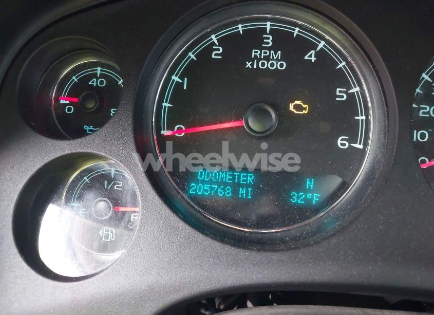 Photo 7 of 2013 Chevrolet Suburban 1500 LTZ (VIN 1GNSCKE02DR369777)