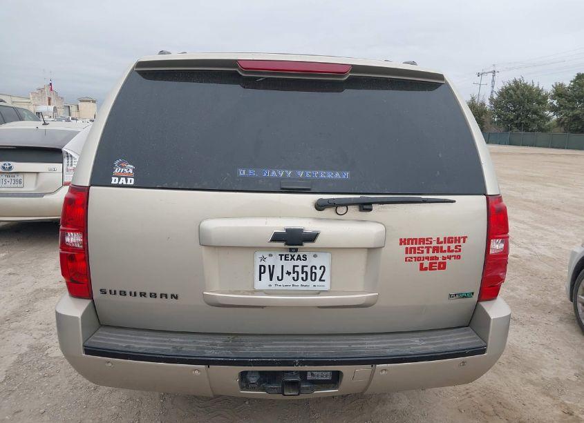 Photo 16 of 2011 Chevrolet Suburban 1500 LTZ (VIN 1GNSCKE04BR203175)