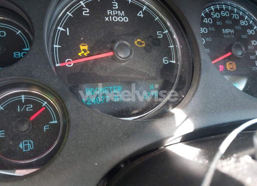 Photo 15 of 2013 Chevrolet Suburban 1500 LTZ (VIN 1GNSCKE04DR143451)