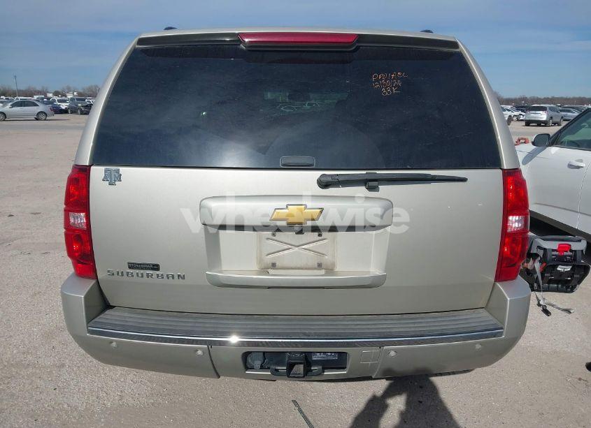 Photo 16 of 2013 Chevrolet Suburban 1500 LTZ (VIN 1GNSCKE04DR143451)