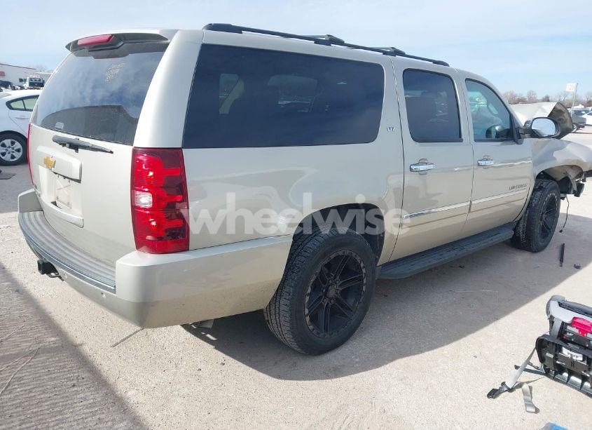 Photo 4 of 2013 Chevrolet Suburban 1500 LTZ (VIN 1GNSCKE04DR143451)