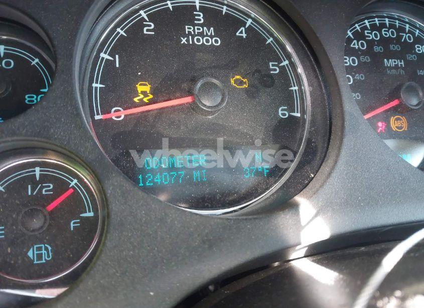 Photo 7 of 2013 Chevrolet Suburban 1500 LTZ (VIN 1GNSCKE04DR143451)