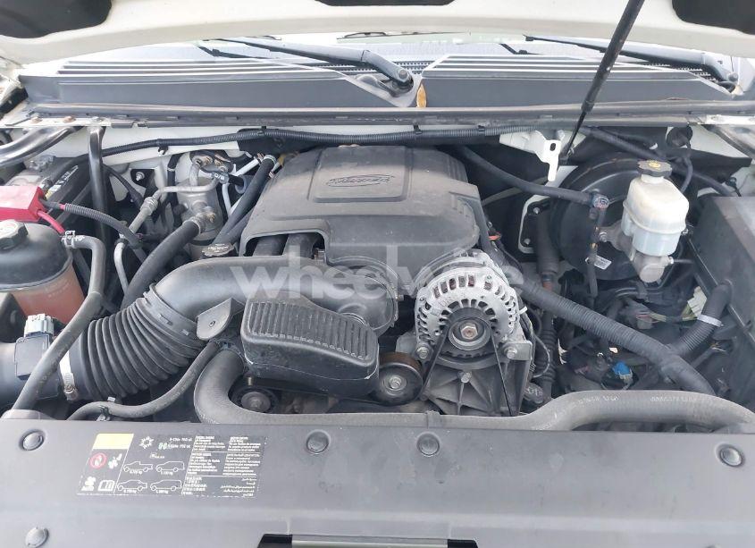 Photo 10 of 2013 Chevrolet Suburban 1500 LTZ (VIN 1GNSCKE04DR262374)