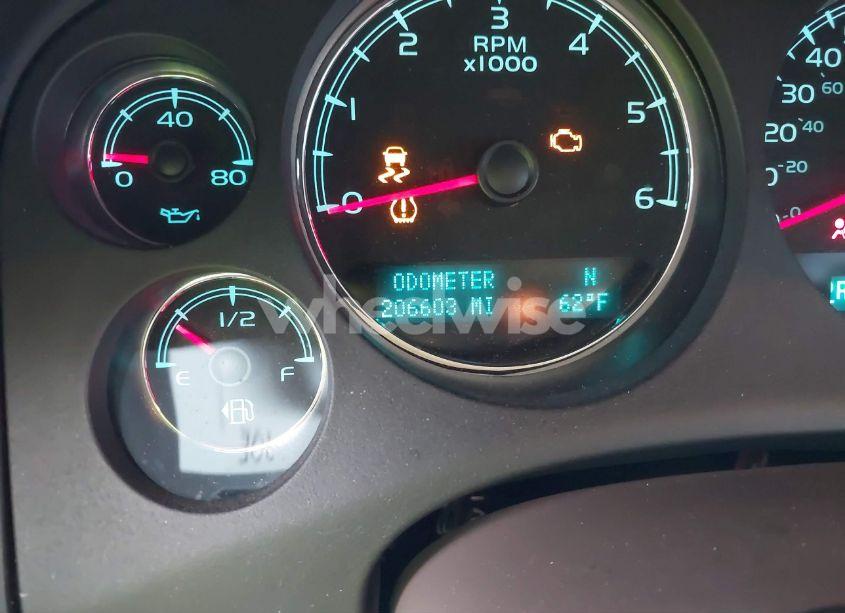 Photo 7 of 2013 Chevrolet Suburban 1500 LTZ (VIN 1GNSCKE04DR262374)