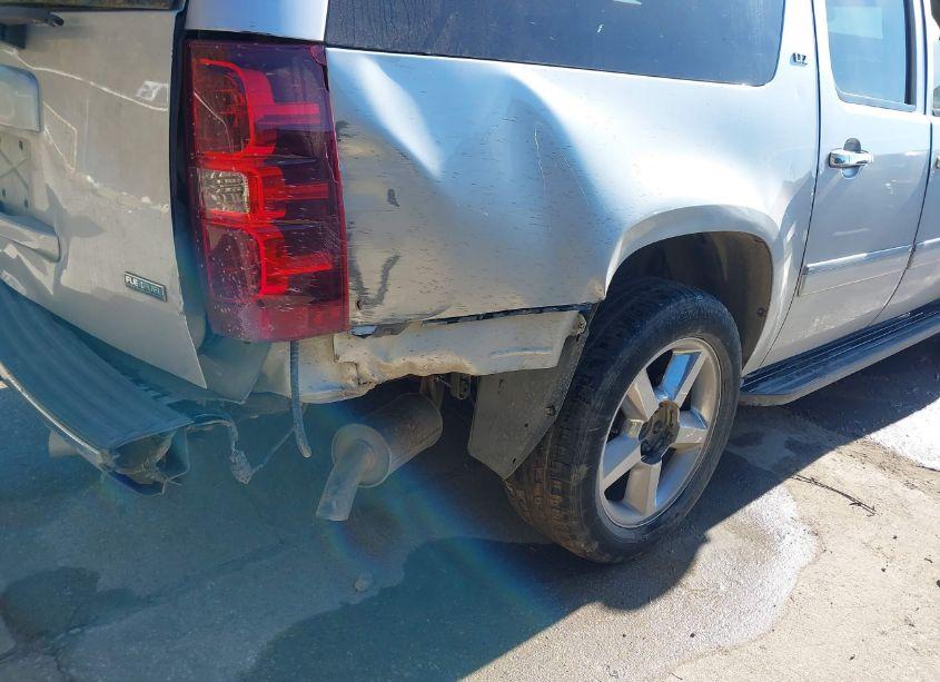 Photo 19 of 2011 Chevrolet Suburban 1500 LTZ (VIN 1GNSCKE05BR313586)