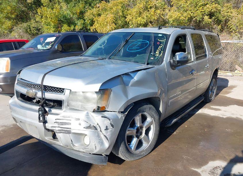 Photo 2 of 2011 Chevrolet Suburban 1500 LTZ (VIN 1GNSCKE05BR313586)