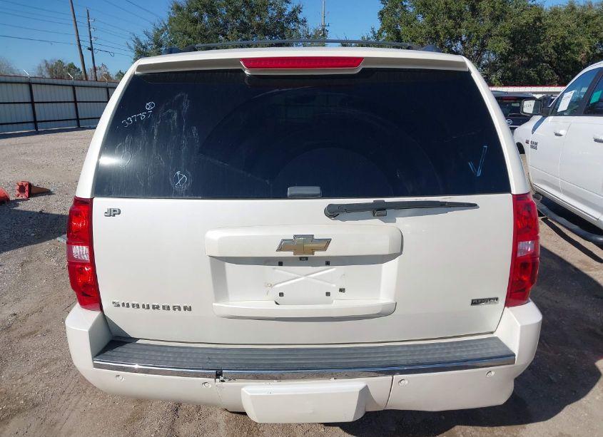 Photo 17 of 2011 Chevrolet Suburban 1500 LTZ (VIN 1GNSCKE05BR337757)