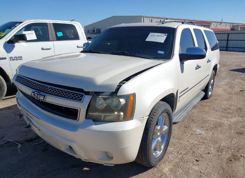 Photo 2 of 2011 Chevrolet Suburban 1500 LTZ (VIN 1GNSCKE05BR337757)