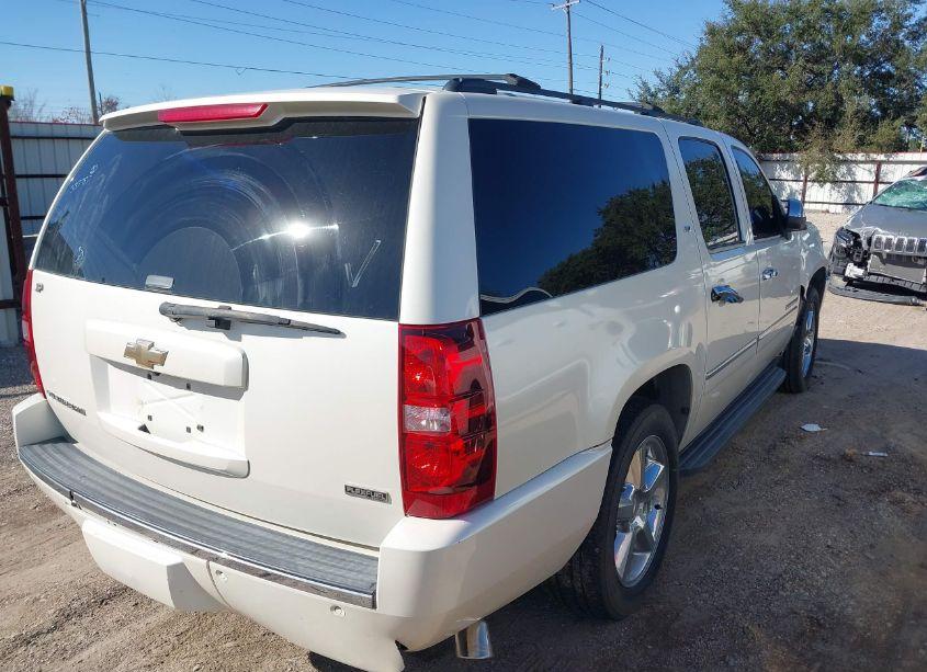 Photo 4 of 2011 Chevrolet Suburban 1500 LTZ (VIN 1GNSCKE05BR337757)