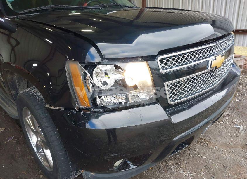 Photo 6 of 2012 Chevrolet Suburban 1500 LTZ (VIN 1GNSCKE05CR324122)