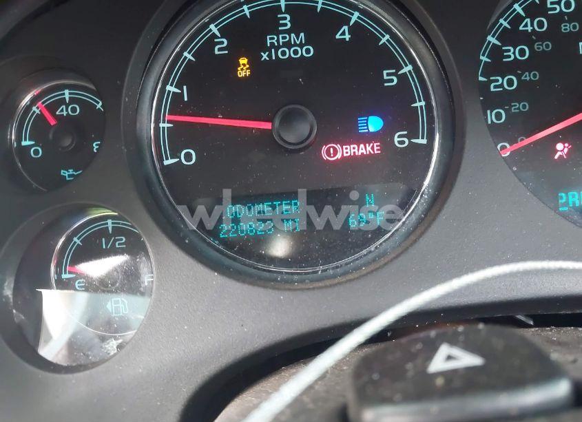 Photo 15 of 2013 Chevrolet Suburban 1500 LTZ (VIN 1GNSCKE05DR232994)