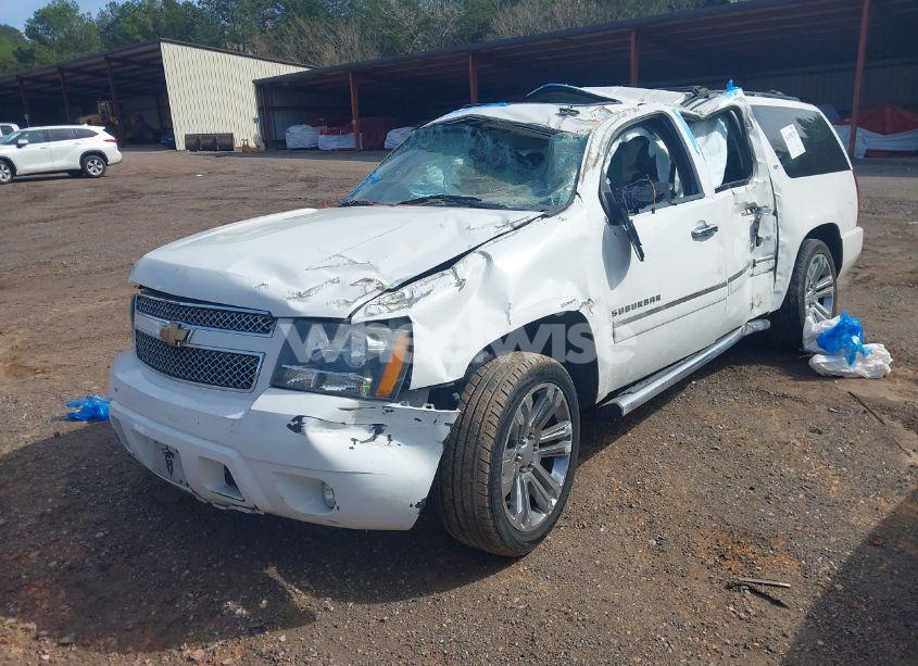 Photo 2 of 2013 Chevrolet Suburban 1500 LTZ (VIN 1GNSCKE05DR232994)