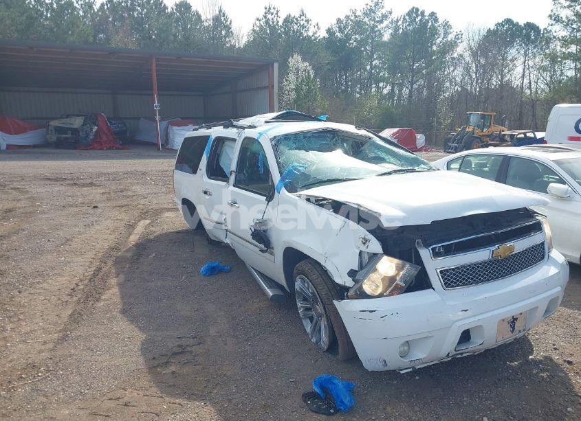 Photo 6 of 2013 Chevrolet Suburban 1500 LTZ (VIN 1GNSCKE05DR232994)