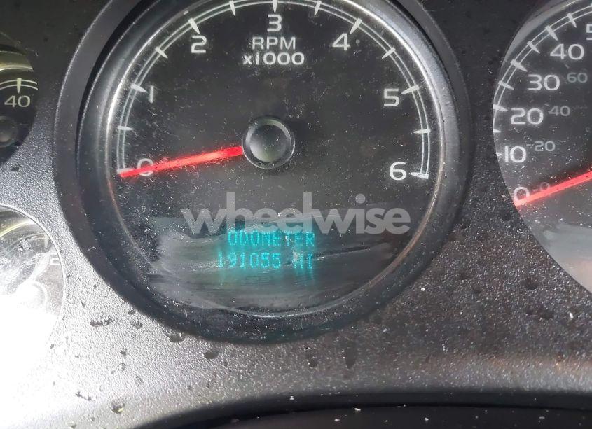 Photo 15 of 2014 Chevrolet Suburban 1500 LTZ (VIN 1GNSCKE05ER105566)