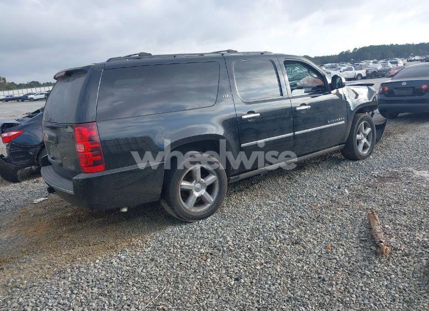 Photo 4 of 2014 Chevrolet Suburban 1500 LTZ (VIN 1GNSCKE05ER105566)